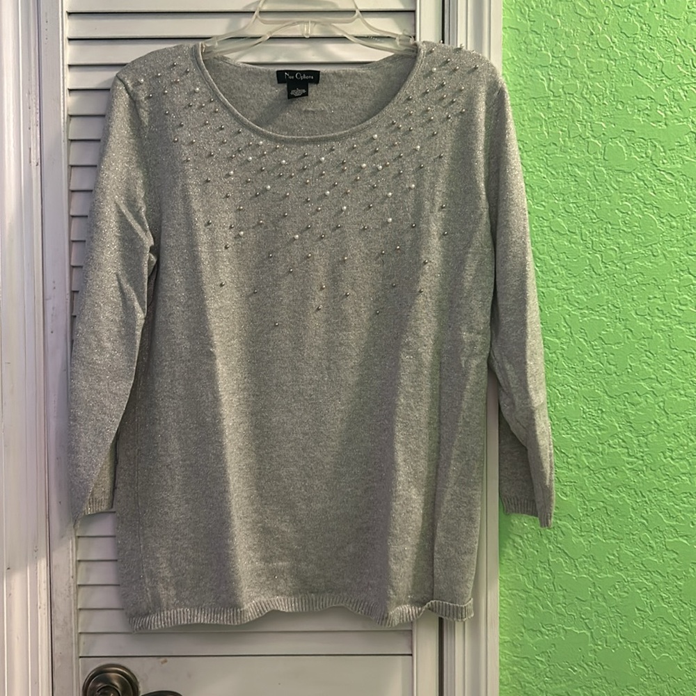 Nue Options Women’s Silver Sparkle Knit Long-Sleeve Sweater L